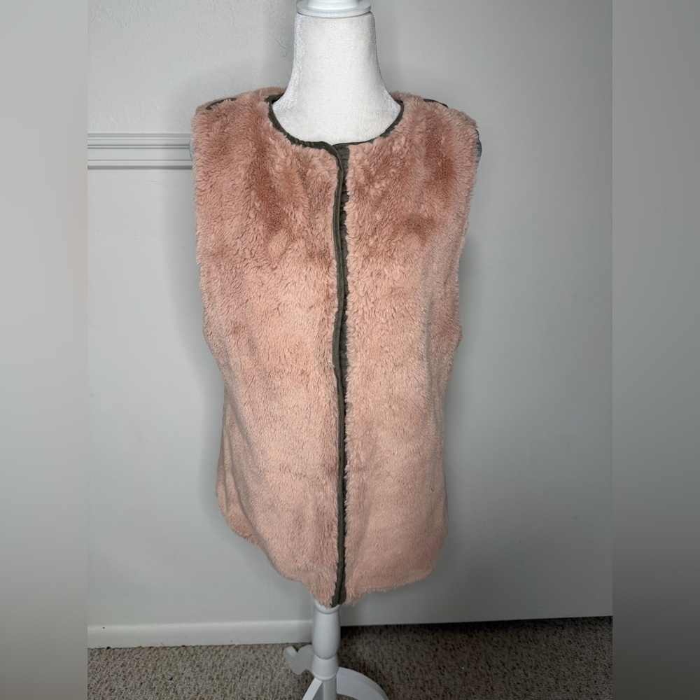 10 Crosby Derek Lam Blush Faux Fur Vest size S